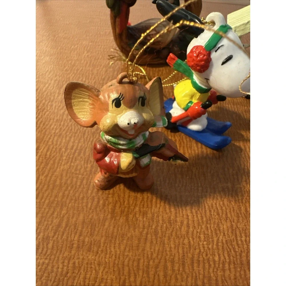 Lot Of 5 Vtg Christmas Ornaments: Snoopy, Mouse, Nativity‎